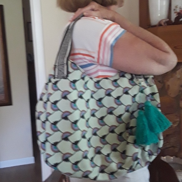 Handbag - Picture 3 of 3